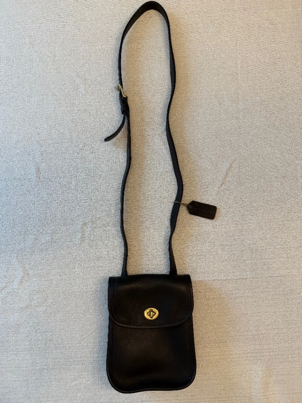 Vintage Coach Crossbody Bag Black Leather Turnlock No. 9978 90s Coach Purse